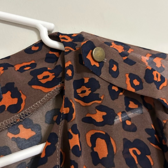 Leopard cheetah print navy brown and orange top size 1 or Large - Picture 4 of 6